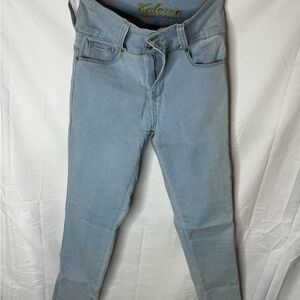 Lowa Women's Light Blue Jeggings